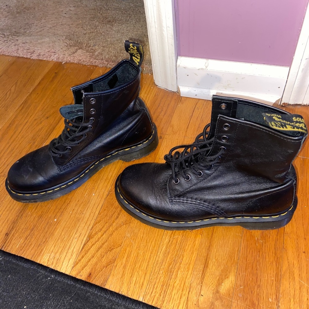 Dr martins womens size 8